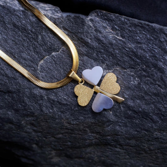 Lucky Leaf Necklace 1950