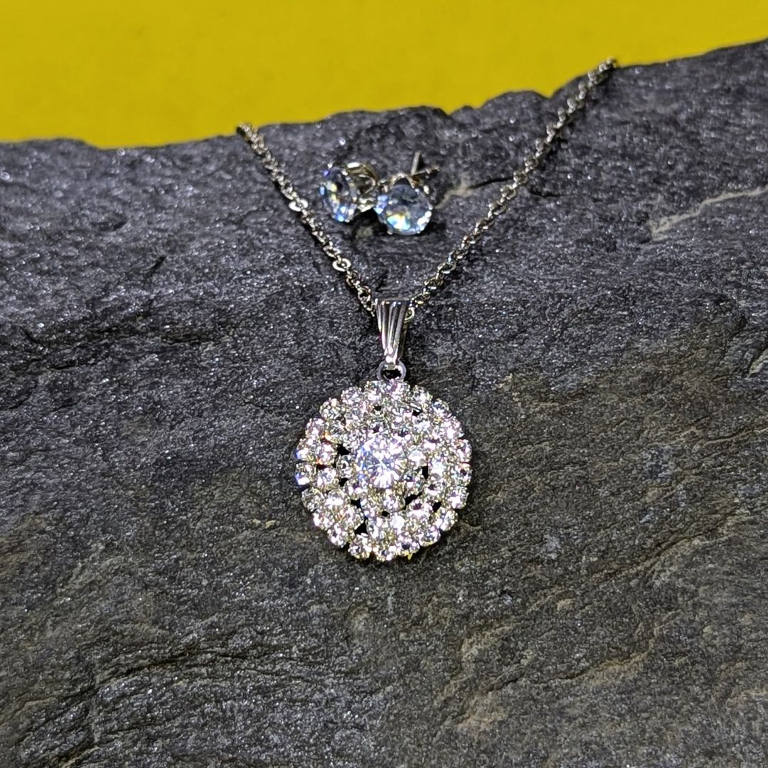 Silver Round Necklace Set For Girls 1570